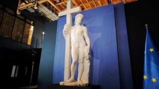 ミケランジェロ作「復活のキリスト」、大阪万博イタリア館で展示開始