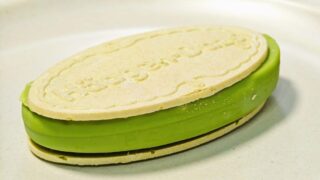レビュー ハーゲンダッツ、抹茶とベリーの新作クリスピーサンドを期間限定発売
